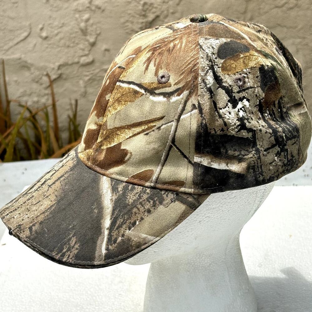 RealTree Camo & Mesh Hat - Picture 2 of 5